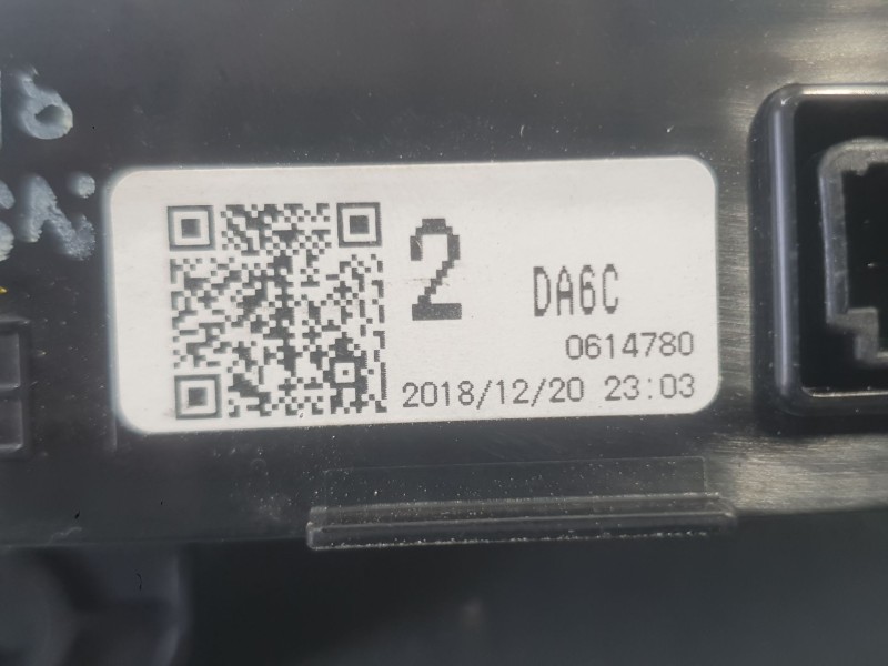 Recambio de pantalla multifuncion para mazda 2 lim. () black tech edition referencia OEM IAM   