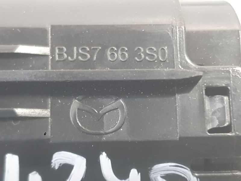 Recambio de boton start/stop para mazda 2 lim. () black tech edition referencia OEM IAM   