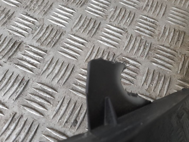 Recambio de aleta delantera izquierda para peugeot 807 pullman referencia OEM IAM 7840L1  PATA ROTA