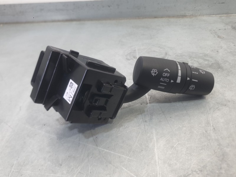 Recambio de mando limpia para mazda 2 lim. () black tech edition referencia OEM IAM   