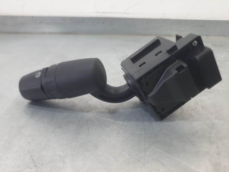 Recambio de mando limpia para mazda 2 lim. () black tech edition referencia OEM IAM   