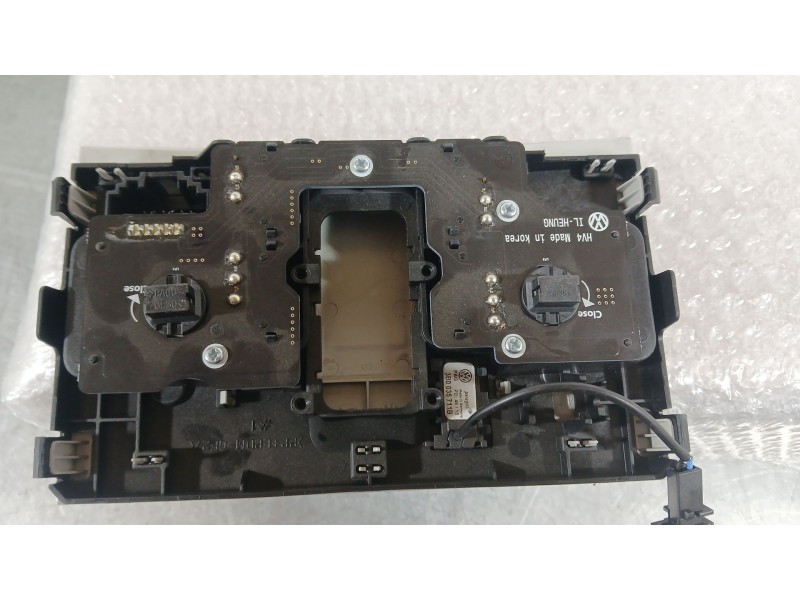 Recambio de luz interior para volkswagen golf sportsvan vii (am1, an1) 1.4 tsi referencia OEM IAM 5TA947105AFKZ  