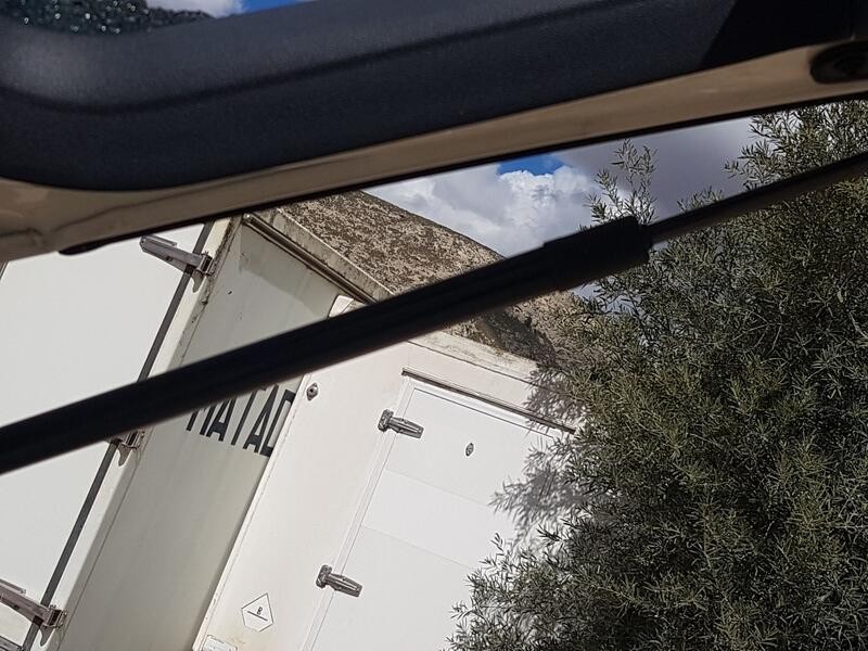 Recambio de amortiguadores maletero / porton para volkswagen touran (5t1) 1.6 tdi referencia OEM IAM 5TA827550M  