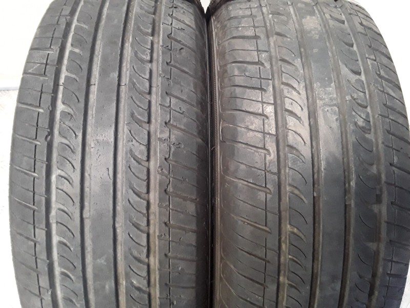 Recambio de neumatico pareja para neumaticos reutilizados - referencia OEM IAM 195651595H AUSTONE 195/65/15/95H
