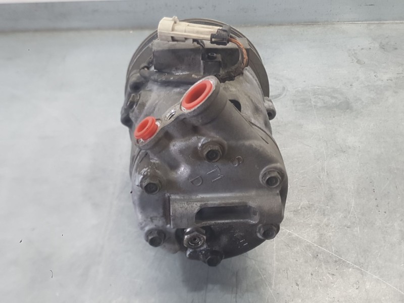 Recambio de compresor aire acondicionado para opel corsa c (x01) 1.2 (f08, f68) referencia OEM IAM 93176863  93176876