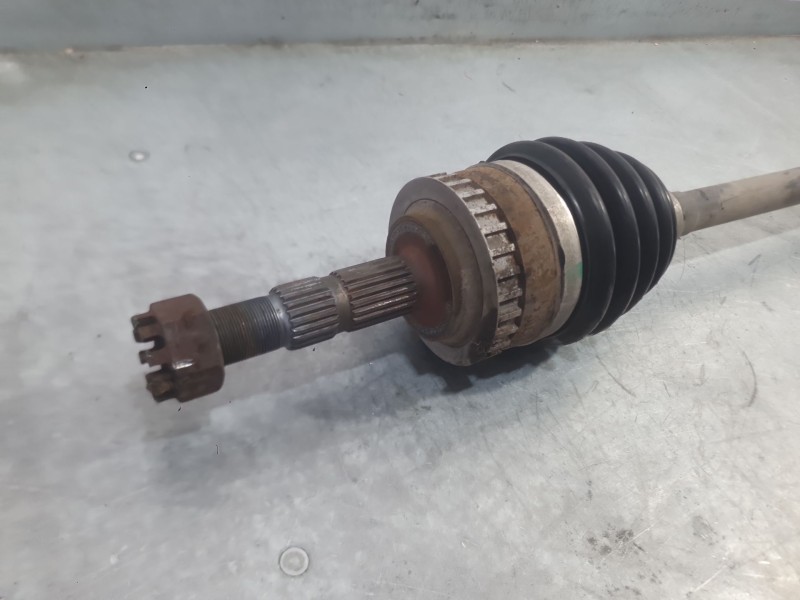 Recambio de transmision delantera derecha para opel corsa c (x01) 1.2 (f08, f68) referencia OEM IAM 26076882  