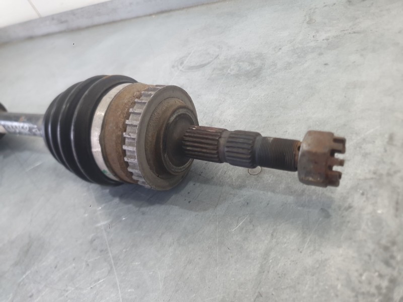 Recambio de transmision delantera izquierda para opel corsa c (x01) 1.2 (f08, f68) referencia OEM IAM 26076883  