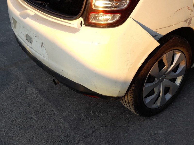 Recambio de paragolpes trasero para citroën c3 ii (sc_) 1.0 vti 68 referencia OEM IAM 7410KY TOCADO 
