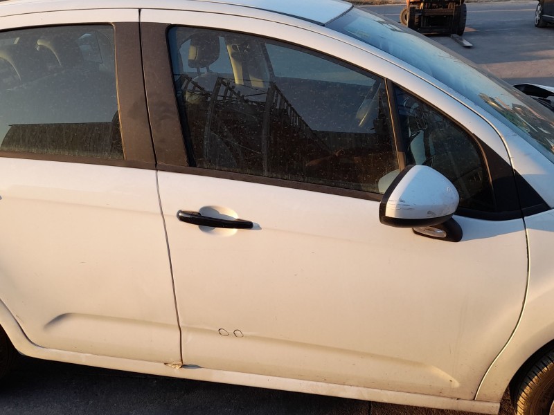 Recambio de puerta delantera derecha para citroën c3 ii (sc_) 1.0 vti 68 referencia OEM IAM 9004CG TOCADA 