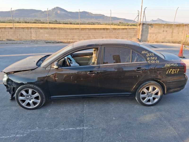 toyota avensis sedán (_t25_) del año 2008
