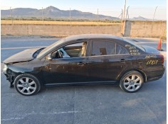 TOYOTA AVENSIS SEDÁN (_T25_)