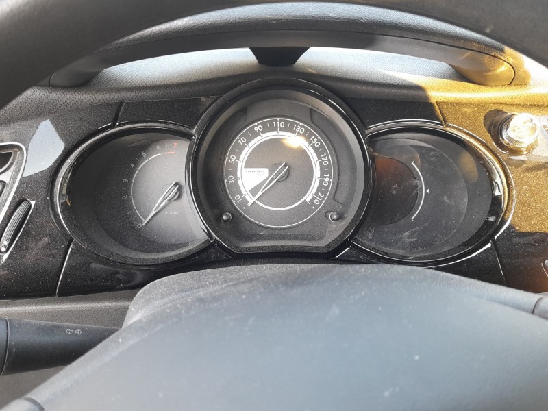 Recambio de cuadro instrumentos para citroën c3 ii (sc_) 1.0 vti 68 referencia OEM IAM 98041178XT  