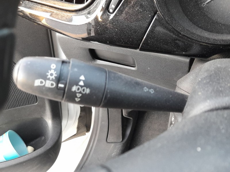 Recambio de mando luces y limpia para citroën c3 ii (sc_) 1.0 vti 68 referencia OEM IAM 96773881ZD  