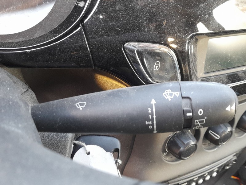 Recambio de mando luces y limpia para citroën c3 ii (sc_) 1.0 vti 68 referencia OEM IAM 96773881ZD  