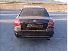 TOYOTA AVENSIS SEDÁN (_T25_)