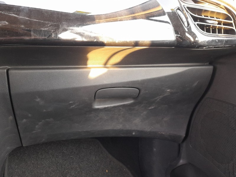 Recambio de guantera para citroën c3 ii (sc_) 1.0 vti 68 referencia OEM IAM 825212  
