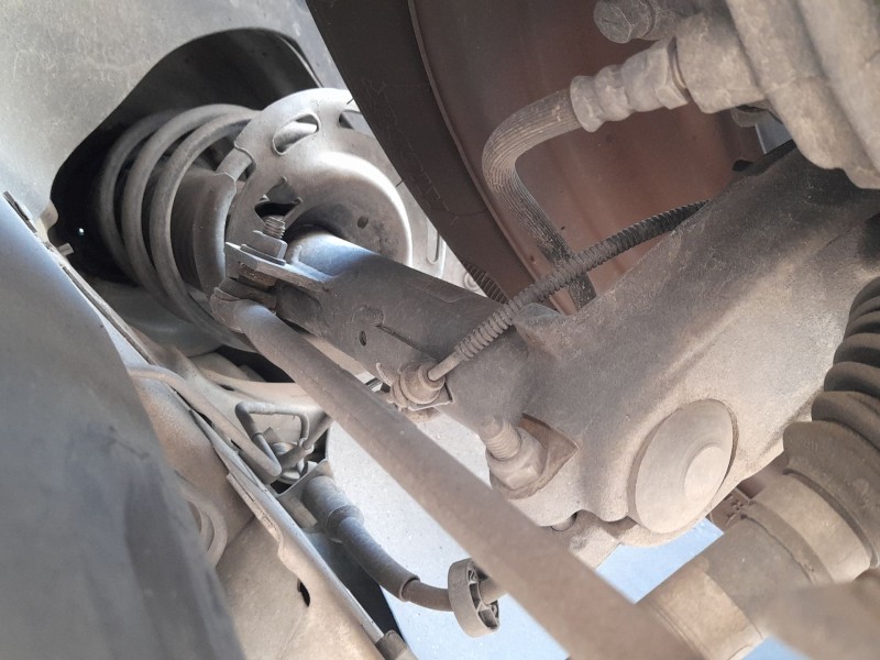 Recambio de amortiguador delantero izquierdo para citroën c3 ii (sc_) 1.0 vti 68 referencia OEM IAM 9823302680  
