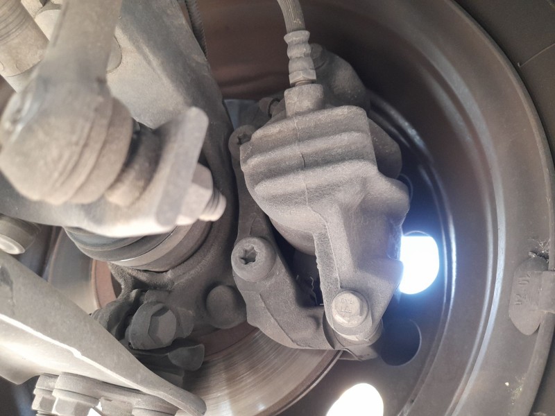 Recambio de pinza freno delantera izquierda para citroën c3 ii (sc_) 1.0 vti 68 referencia OEM IAM 1617292080  