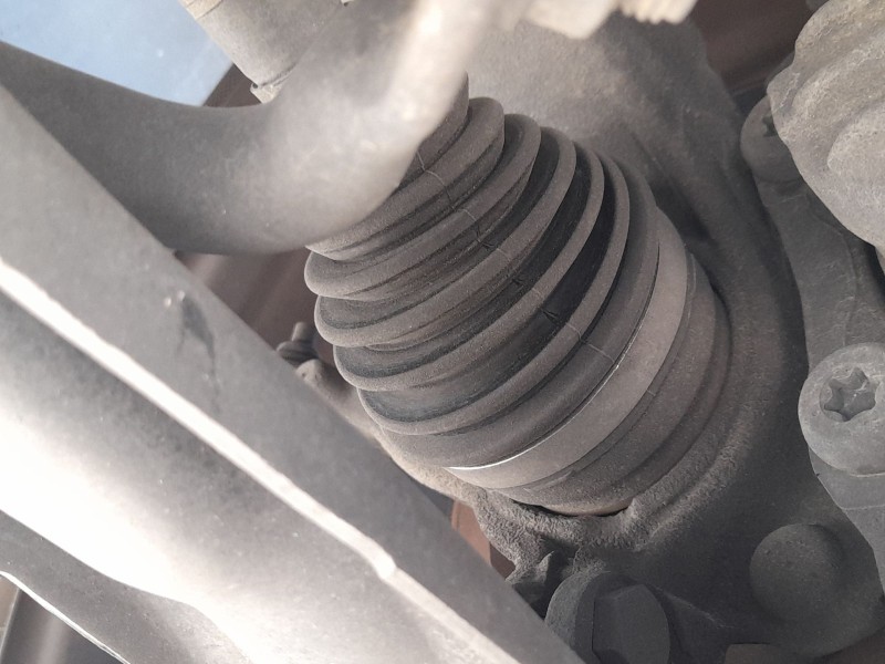 Recambio de transmision delantera izquierda para citroën c3 ii (sc_) 1.0 vti 68 referencia OEM IAM 9801388580 3272VV 