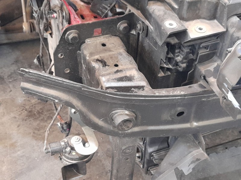 Recambio de refuerzo paragolpes delantero para seat leon (kl1, klg) 1.5 etsi referencia OEM IAM 5FA807109G  