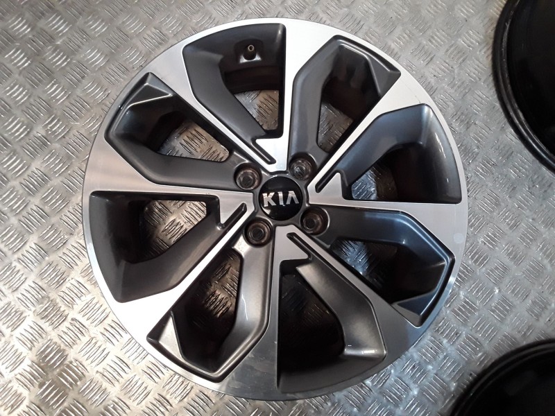 Recambio de juego llantas aluminio para kia stonic (yb) 1.0 t-gdi referencia OEM IAM 6.5X17 4 TORN ET49 ALUMINIO ROZADAS