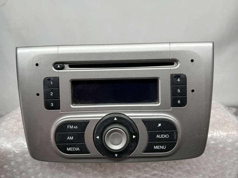 Recambio de sistema audio / radio cd para alfa romeo mito (145) basis referencia OEM IAM 1561024550 7642328316 BOSCH