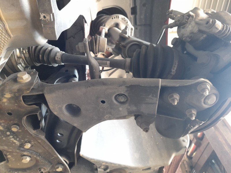 Recambio de brazo suspension inferior delantero izquierdo para seat leon (kl1, klg) 1.5 etsi referencia OEM IAM 5WA407151A  