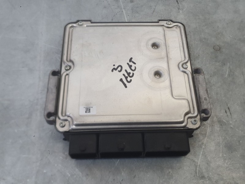 Recambio de centralita motor uce para dacia sandero ii (b8_) 1.5 dci referencia OEM IAM 237104128R  