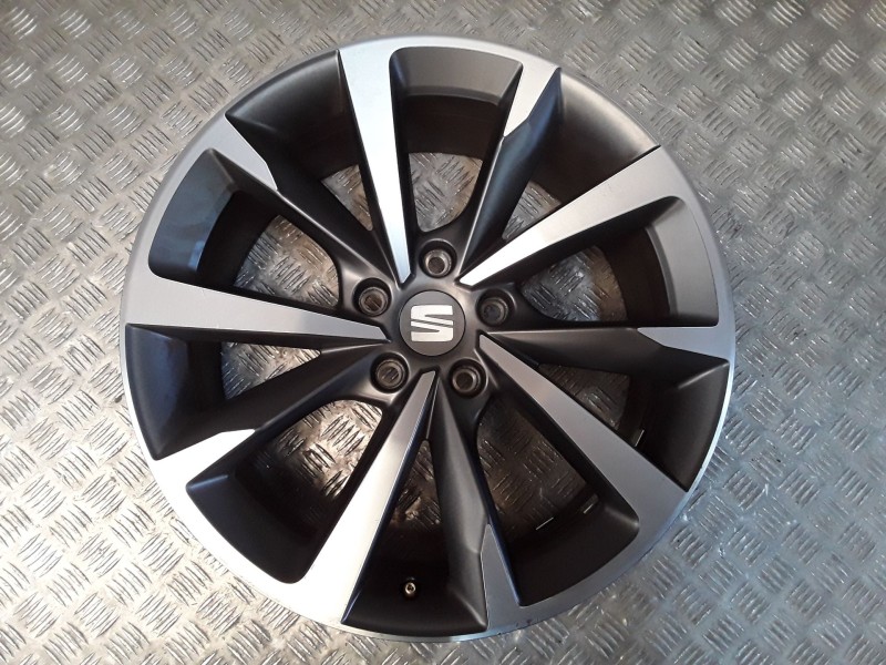 Recambio de llanta aluminio para seat leon (kl1, klg) 1.5 etsi referencia OEM IAM 7.5X18 5 TORN ET46 ALUMINIO ROZADA
