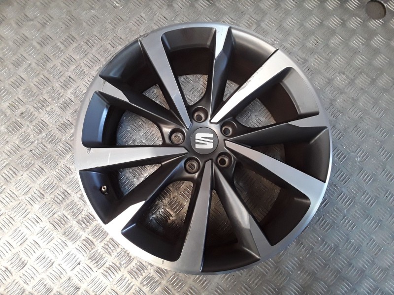 Recambio de llanta aluminio para seat leon (kl1, klg) 1.5 etsi referencia OEM IAM 7.5X18 5 TORN ET46 ALUMINIO ROZADA