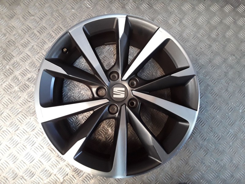 Recambio de llanta aluminio para seat leon (kl1, klg) 1.5 etsi referencia OEM IAM 7.5X18 5 TORN ET46 ALUMINIO ROZADA