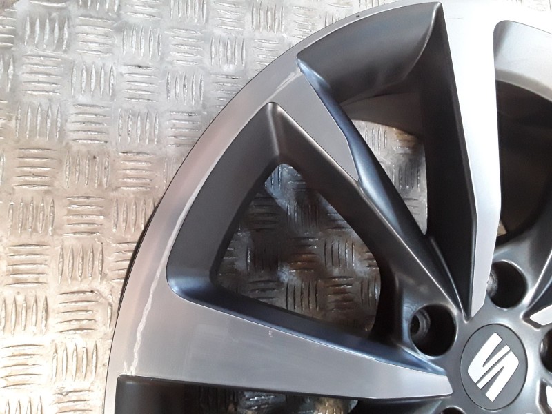 Recambio de llanta aluminio para seat leon (kl1, klg) 1.5 etsi referencia OEM IAM 7.5X18 5 TORN ET46 ALUMINIO ROZADA