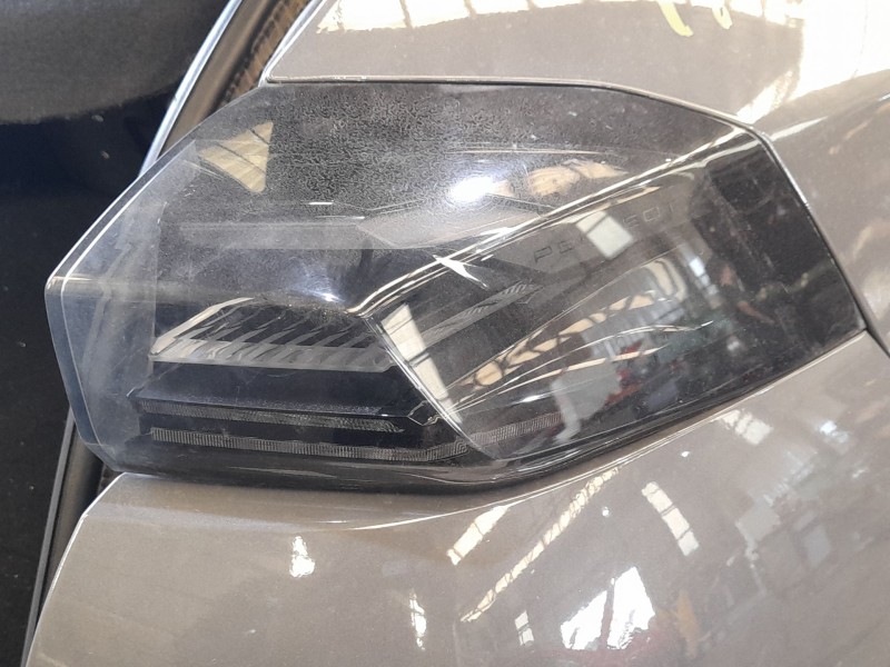 Recambio de piloto trasero derecho exterior para peugeot 2008 ii (ud_, us_, uy_, uj_, ur_, uc_) 1.2 puretech 130 referencia OEM 