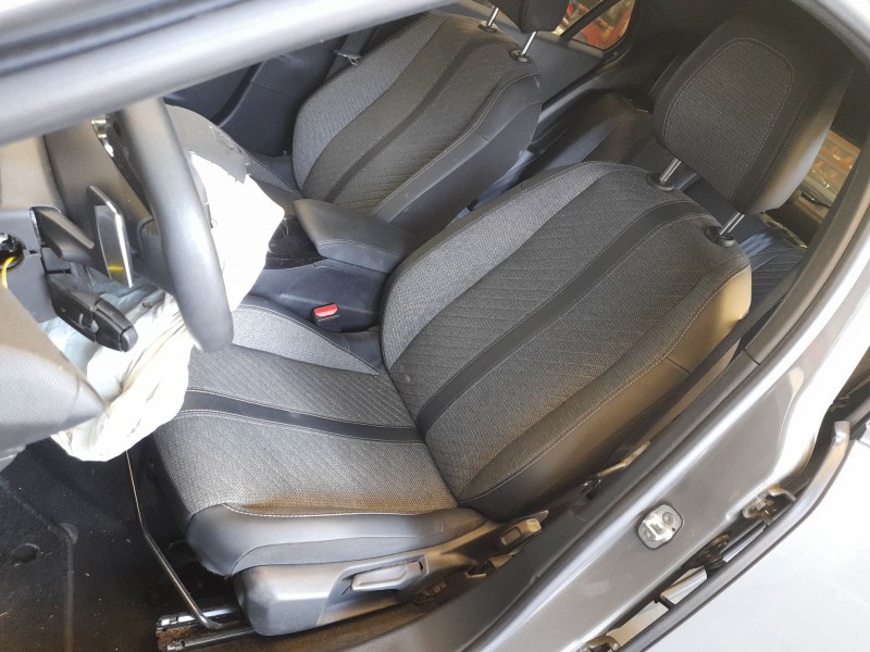 Recambio de asiento delantero izquierdo para peugeot 2008 ii (ud_, us_, uy_, uj_, ur_, uc_) 1.2 puretech 130 referencia OEM IAM 