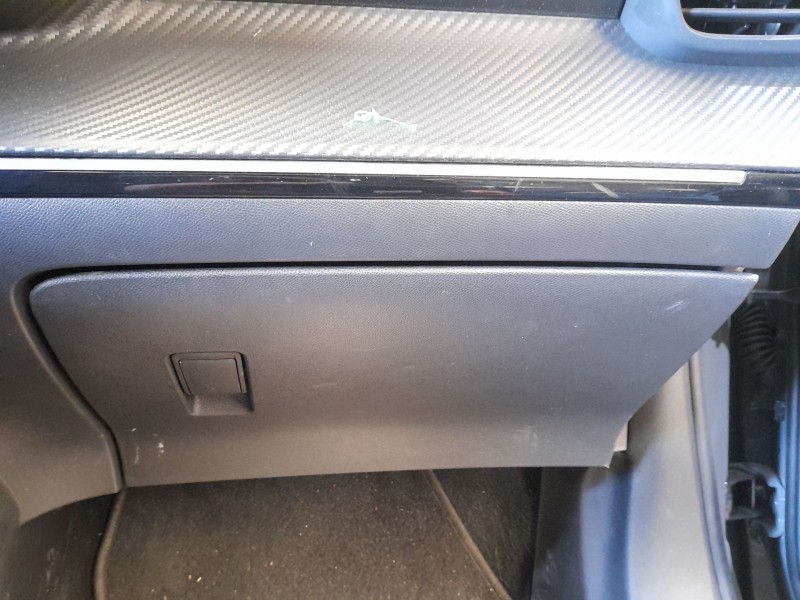 Recambio de guantera para peugeot 2008 ii (ud_, us_, uy_, uj_, ur_, uc_) 1.2 puretech 130 referencia OEM IAM 98268276ZD  