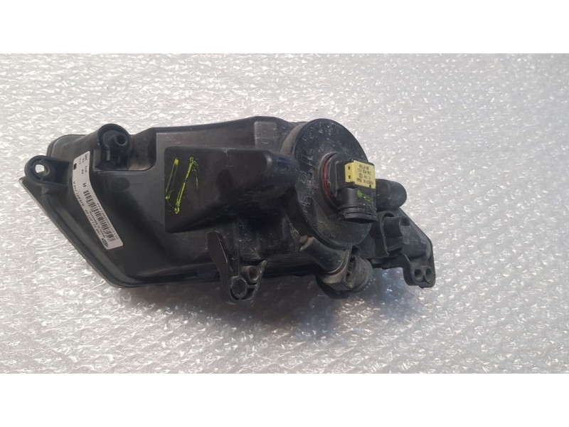 Recambio de faro antiniebla derecho para seat leon st (5f8) 1.4 tsi referencia OEM IAM 6J9941702A  