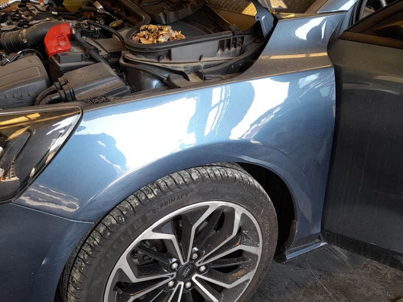 Recambio de aleta delantera izquierda para ford focus iv (hn) 1.5 ecoblue referencia OEM IAM 2621784  
