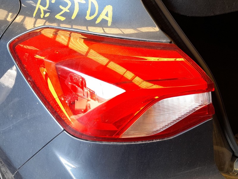 Recambio de piloto trasero izquierdo exterior para ford focus iv (hn) 1.5 ecoblue referencia OEM IAM 2525722  