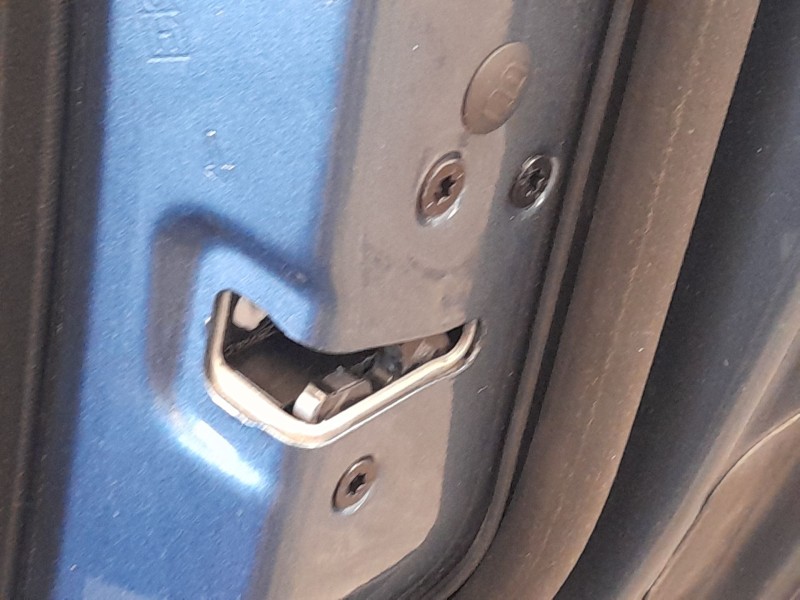 Recambio de cerradura puerta trasera derecha para ford focus iv (hn) 1.5 ecoblue referencia OEM IAM 2691862  