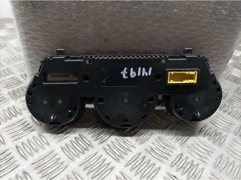 Recambio de cuadro instrumentos para peugeot 807 pullman referencia OEM IAM 610583  