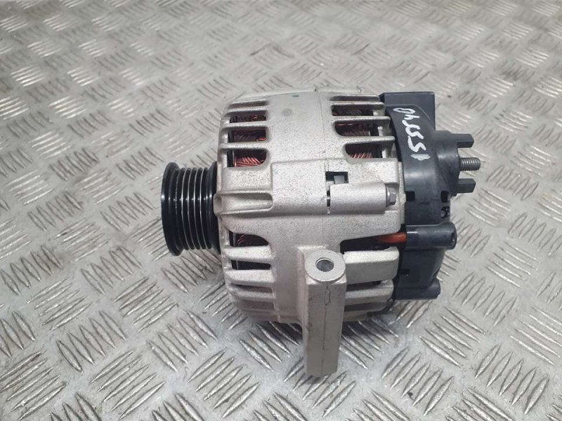 Recambio de alternador para opel astra j lim. selective referencia OEM IAM 13586366 TG12C155 VALEO