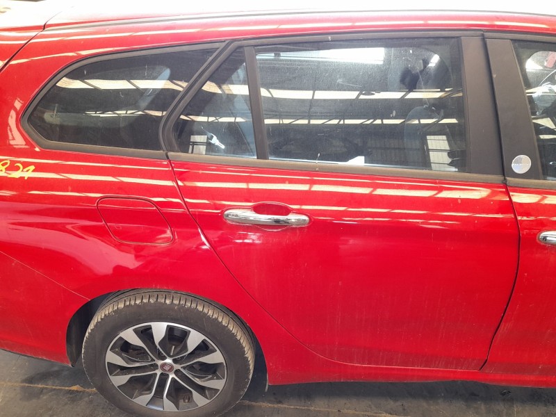 Recambio de puerta trasera derecha para fiat tipo station wagon (356_, 357_) 1.3 d (356wxh1a) referencia OEM IAM 52161631  