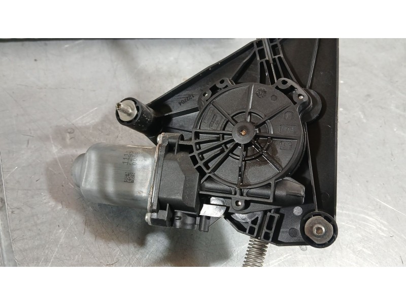 Recambio de elevalunas delantero derecho para toyota aygo (_b4_) 1.0 (kgb40) referencia OEM IAM 698100H031  