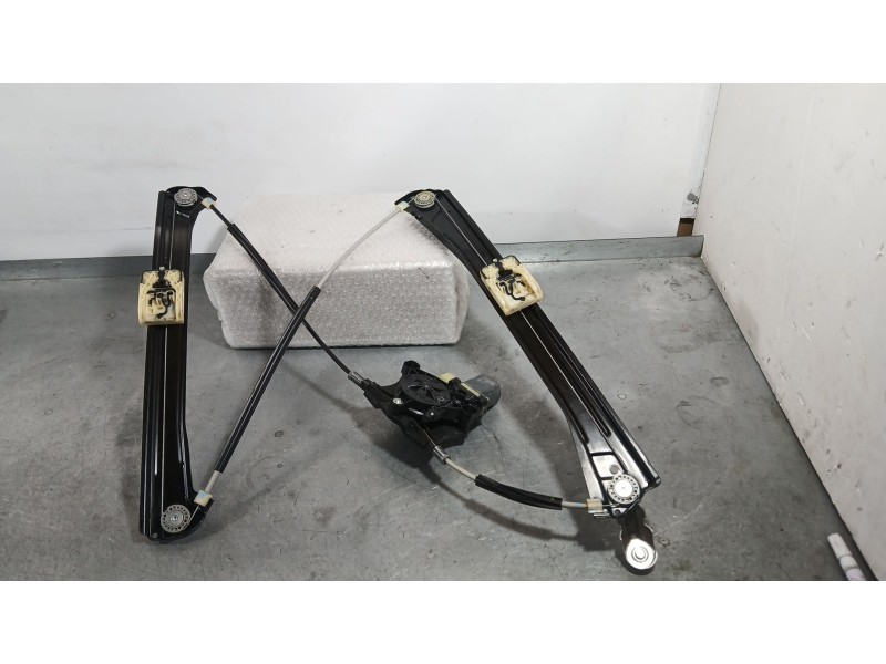 Recambio de elevalunas delantero derecho para volkswagen tiguan (ad1, ax1) 1.5 tsi referencia OEM IAM 5NA837462A  