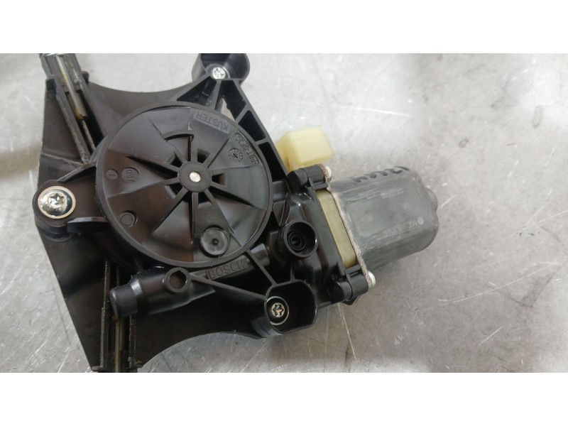 Recambio de elevalunas delantero derecho para volkswagen tiguan (ad1, ax1) 1.5 tsi referencia OEM IAM 5NA837462A  