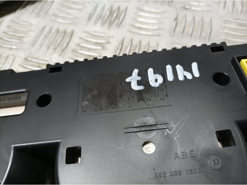 Recambio de cuadro instrumentos para peugeot 807 pullman referencia OEM IAM 610583  