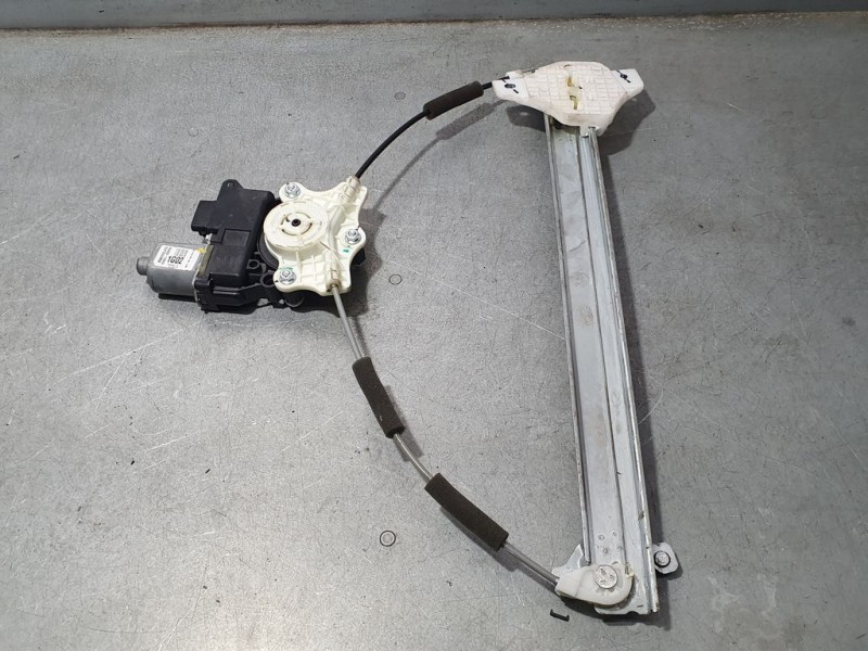 Recambio de elevalunas delantero izquierdo para hyundai i20 classic referencia OEM IAM 82450C8010 F00S1W2152 BOSCH ELECTRICO 6 P