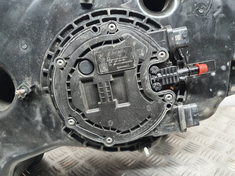 Recambio de deposito adblue para bmw serie 1 lim. (f40) 118d referencia OEM IAM 739929016  