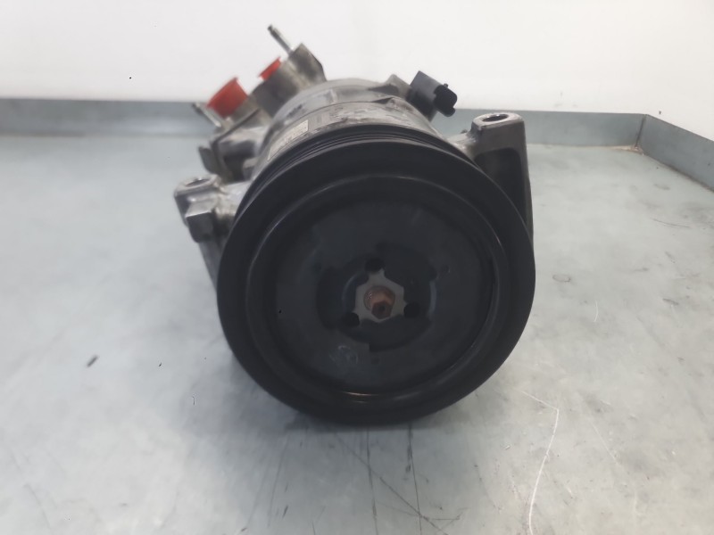 Recambio de compresor aire acondicionado para peugeot 5008 ii (mc_, mj_, mr_, m4_) 1.6 bluehdi 120 referencia OEM IAM 9823097480