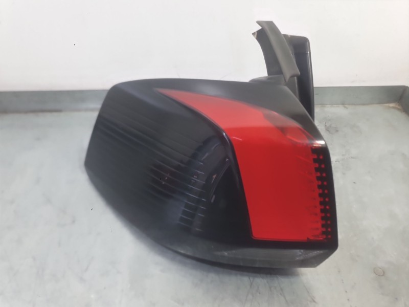 Recambio de piloto trasero izquierdo exterior para peugeot 5008 ii (mc_, mj_, mr_, m4_) 1.6 bluehdi 120 referencia OEM IAM 98110